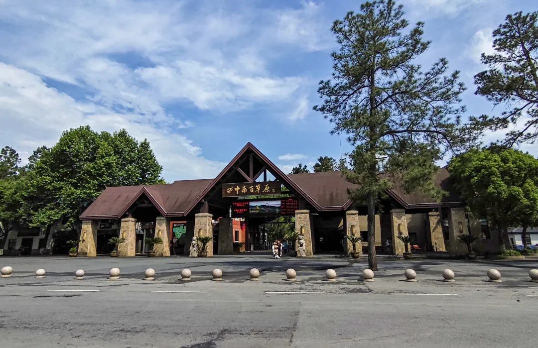 熱辣滾燙 揚(yáng)帆未來(lái)——巨人集團(tuán)公司團(tuán)建之旅 熱辣滾燙 揚(yáng)帆未來(lái)——巨人集團(tuán)公司團(tuán)建之旅