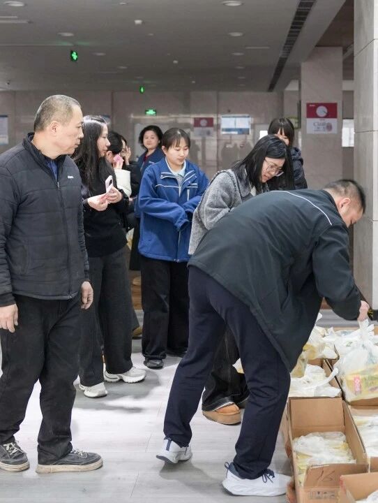 妙趣猜燈謎 歡喜共團圓——巨人集團舉辦元宵活動