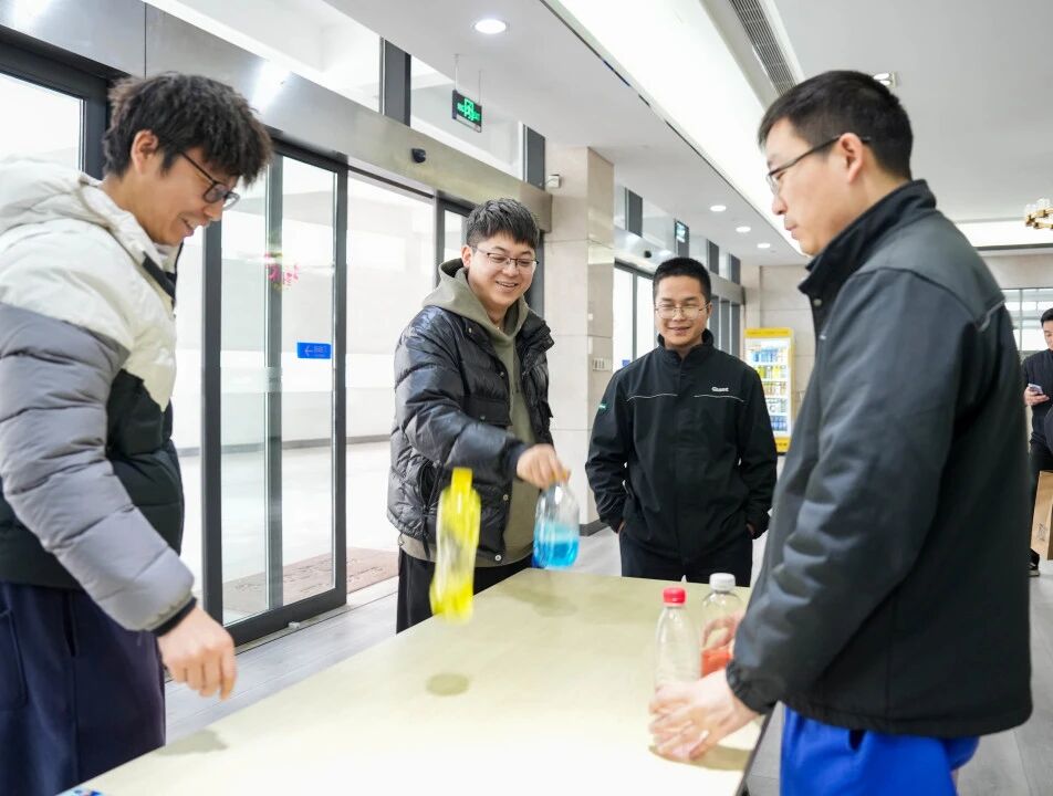 妙趣猜燈謎 歡喜共團圓——巨人集團舉辦元宵活動